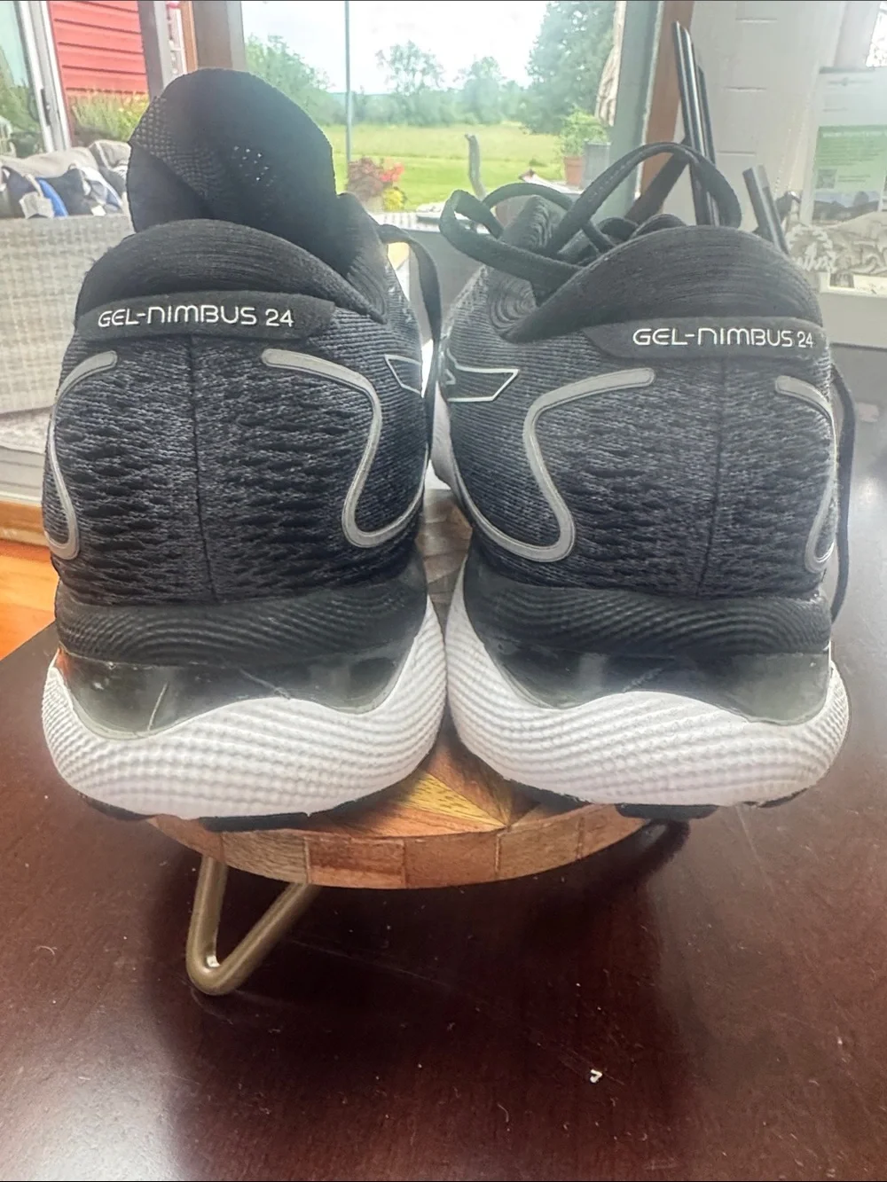 N/A comfortable black